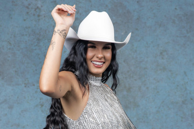 Ana Castela celebra conquistas profissionais e adianta projeto voltado para crianças