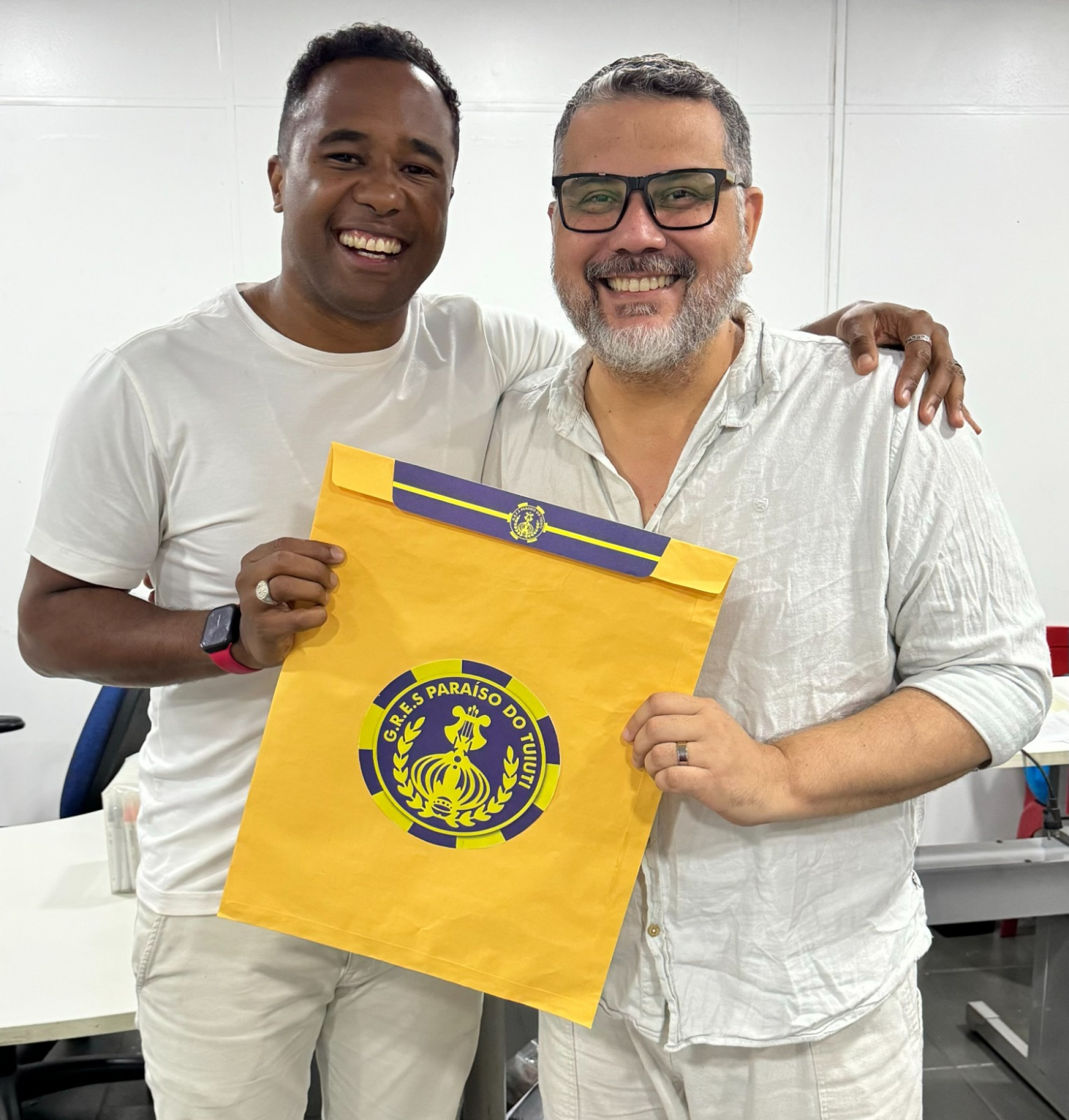 Jornalista Ernesto Xavier e o carnavalesco Jack Vasconcelos - Divulga&ccedil;&atilde;o