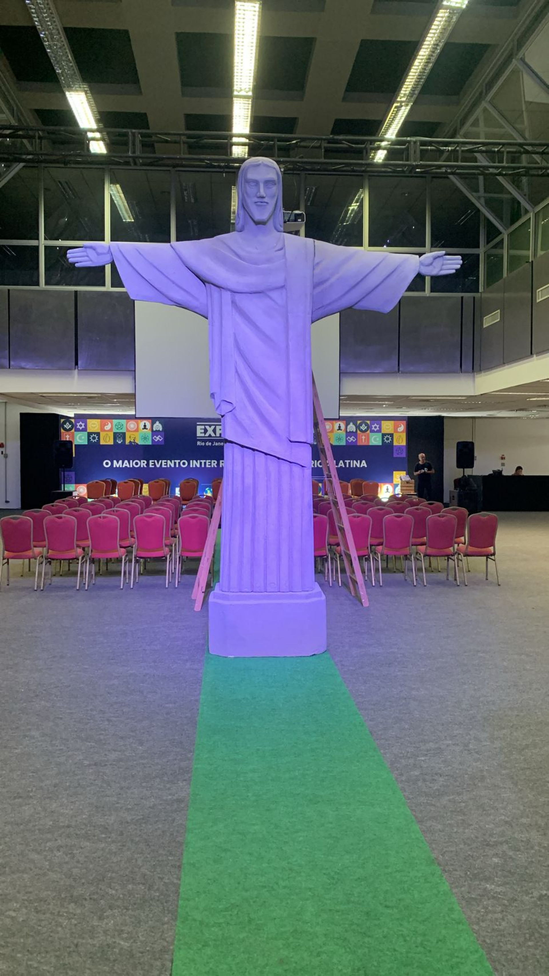 Evento acontece nesta sexta (15) até domingo (17) com diversas atividades sobre segmentos religiosos