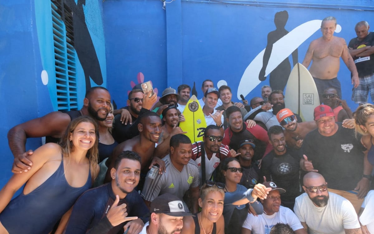 O local é destinado para os materiais dos surfistas que participam dos projetos sociais na região - Pedro Ivo/ Agência O Dia