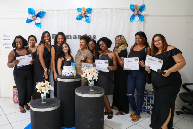 Novas turmas concluem cursos profissionalizantes na área de beleza