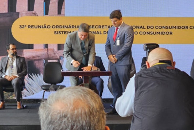 Procon Carioca assina convênio com Ministério da Justiça para atender a superendividados