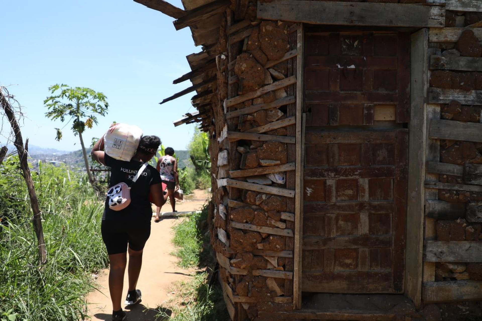 Cerca de 80 voluntários participaram da ação - Bruno Itan / Voz das Comunidades