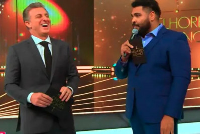 No Melhores do Ano, Paulo Vieira faz piada com onda de demissões na Globo: 'Vou ser demitido?' 