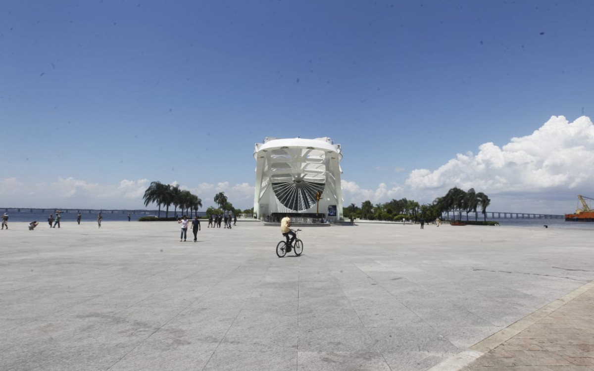 Rio tem céu aberto e temperaturas elevadas nesta segunda-feira (18)