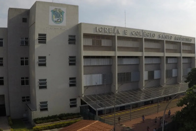 Polícia cumpre mandados contra alunos suspeitos de criar imagens de colegas nuas