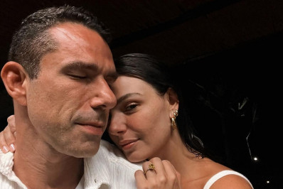 Após ser pedida em noivado, Isis Valverde se declara para Marcus Buaiz