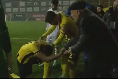 Vídeo: presidente de clube turco retira seu time de campo após pênalti não marcado