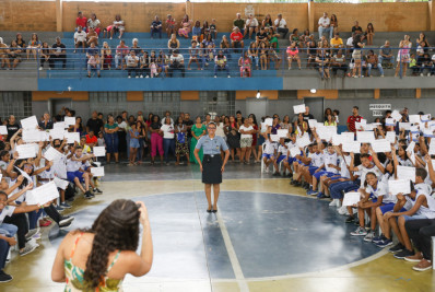 Mesquitenses de seis unidades da rede municipal se formam no Proerd