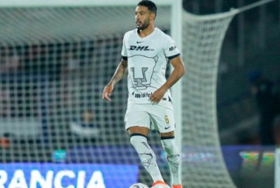 Vasco discute valores e fica otimista pela contratação de ex-zagueiro do Atlético-MG