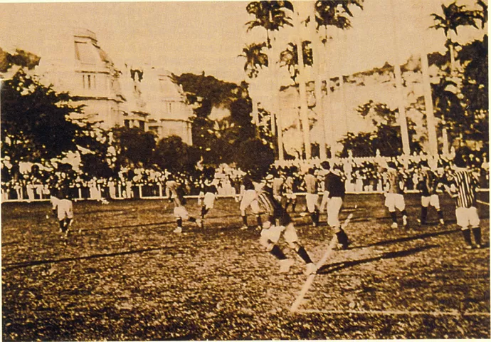 Primeiro Fla-Flu da história foi disputado em  7 de julho de 1912, com vitória do Fluminense por 3 a 2 sobre o Flamengo - Acervo Flu-Memória