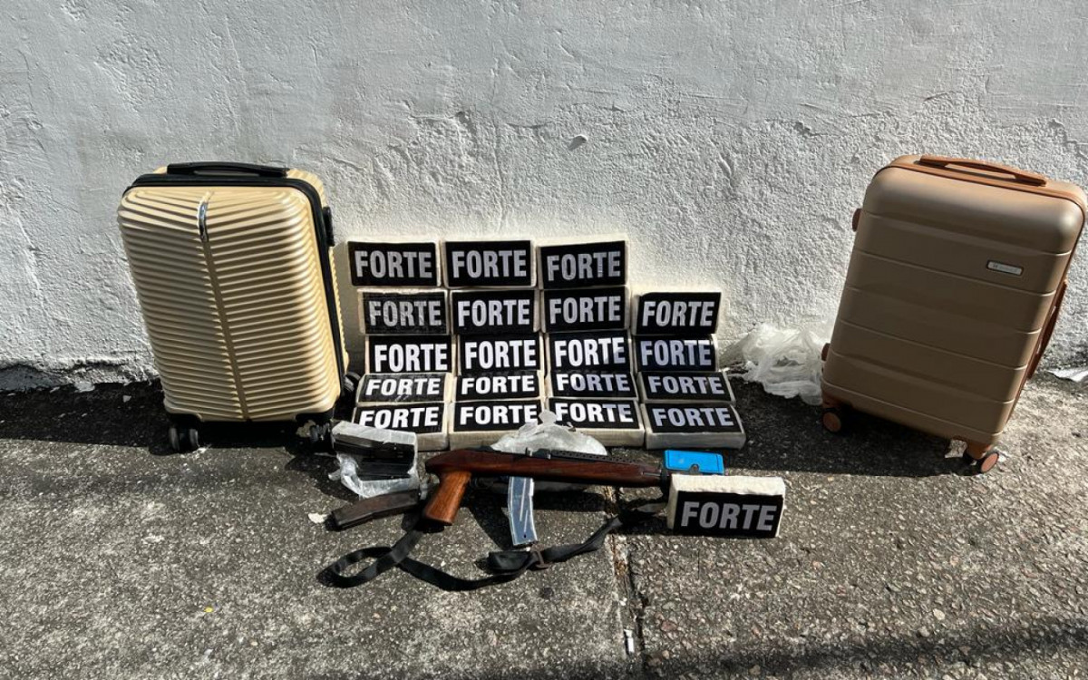 Mulheres são detidas na rodoviária de Duque de Caxias