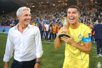 Luís Castro não responde, e Santos abrirá conversas com outros técnicos