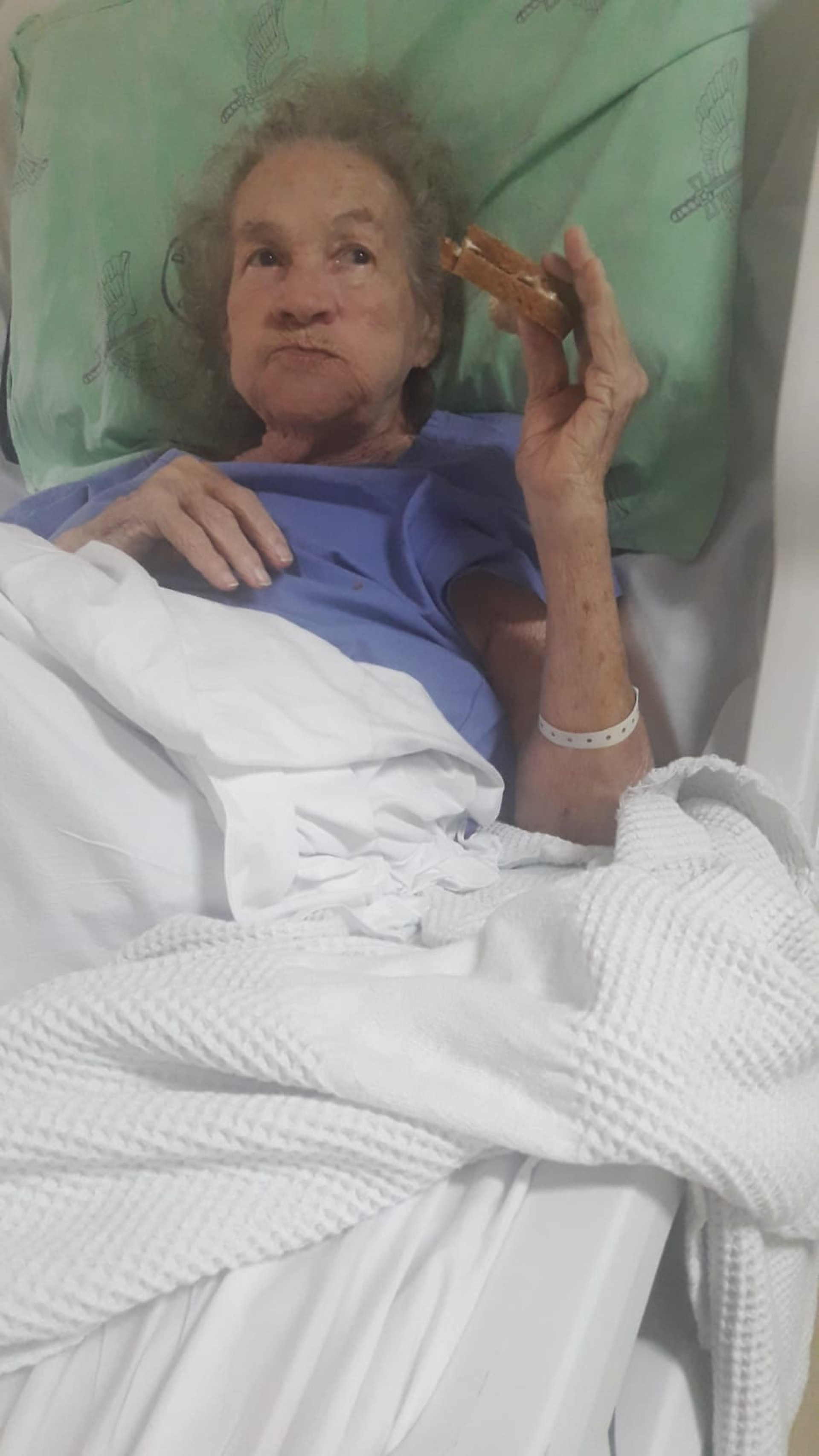 Talmes Ferreira Almeida, de 87 anos, ficou mais de dois meses internada no Hospital de Força Aérea do Galeão, onde contraiu infecção em um ferimento - Arquivo Pessoal