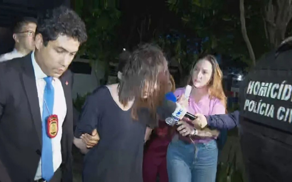 Mulher é presa suspeita de matar ex-sogro e a mãe dele envenenados, em Goiânia - Reprodução: TV Globo