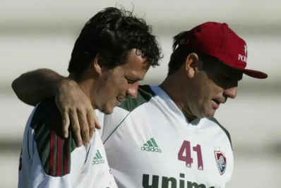 Renato Gaúcho divulga nota e nega críticas ao estilo de jogo de Diniz