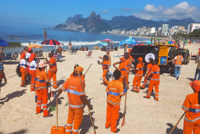 Comlurb lança operação Praia Limpa para ampliar atuação no verão