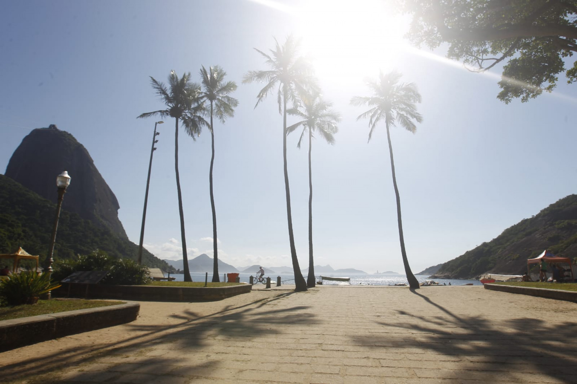 Movimentação na Praia Vermelha, na Urca, Zona Sul do Rio 
 - Reginaldo Pimenta / Agência O Dia
