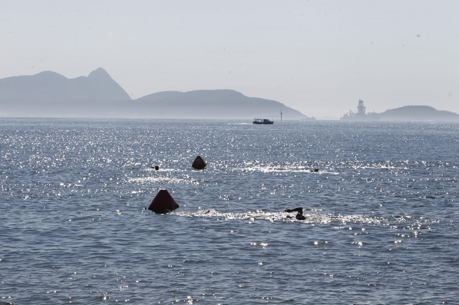 Movimentação na Praia Vermelha, na Urca, Zona Sul do Rio  - Reginaldo Pimenta / Agência O Dia