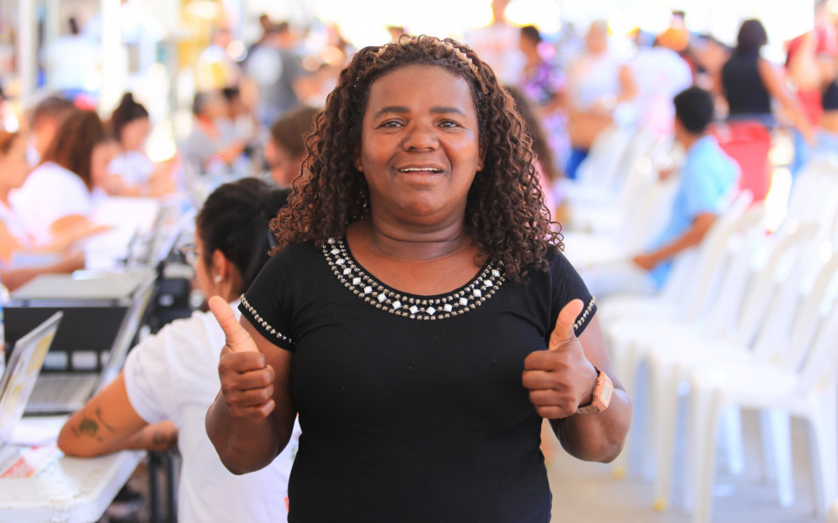 A empreendedora e moradora do bairro, Mônica dos Santos, de 51 anos, visitou a ação e recebeu um atendimento especializado