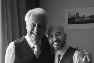 Antônio Fagundes compartilha fotos do casamento do filho: 'O amor de vocês emociona'