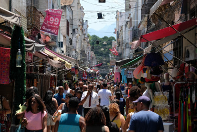 Entidades do comércio varejista do Rio são contra o fim da escala 6x1