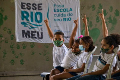 Com o futuro nas mãos