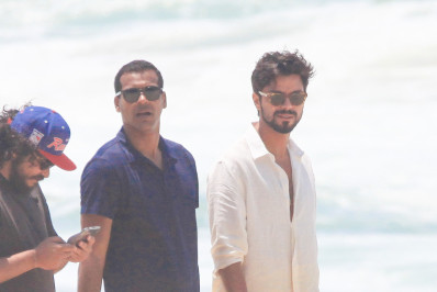 Rodrigo Simas e Marcello Melo Jr. participam de gravação em São Conrado