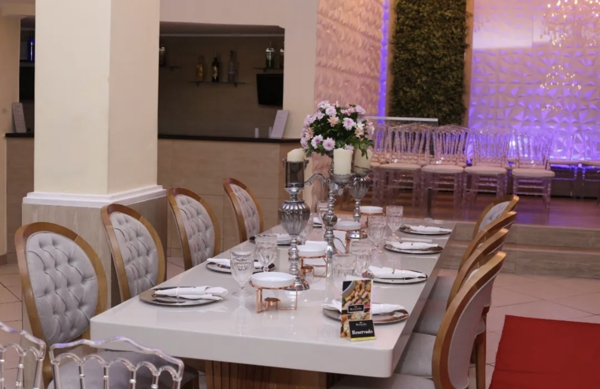 Formandos ganham festa de formatura após aluna responsável por arrecadar o dinheiro alegar que perdeu os R$ 19 mil do evento - Reprodução/ Slim X Fotografia