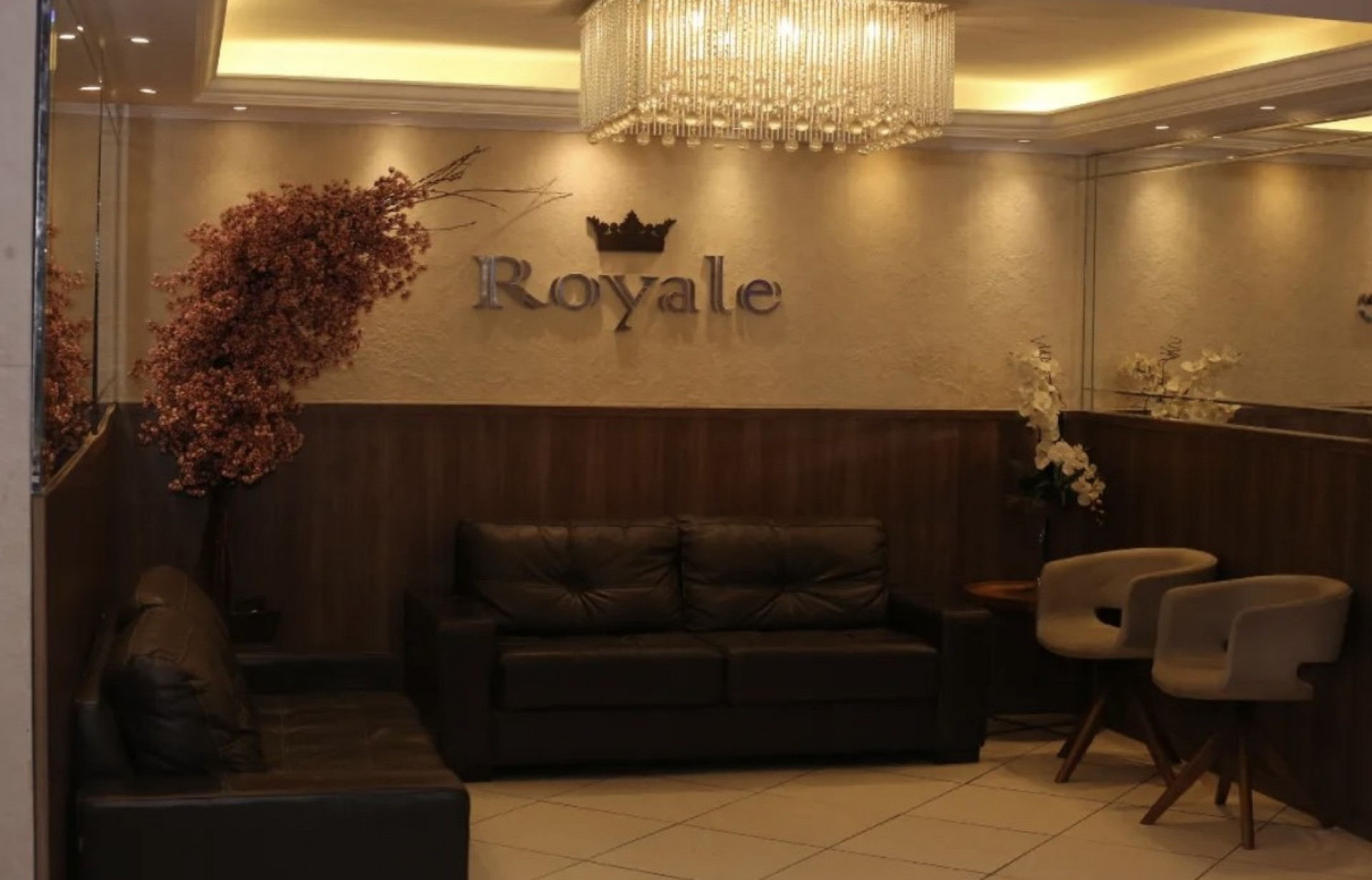 Formandos ganham festa de formatura após aluna responsável por arrecadar o dinheiro alegar que perdeu os R$ 19 mil do evento - Reprodução/ Slim X Fotografia