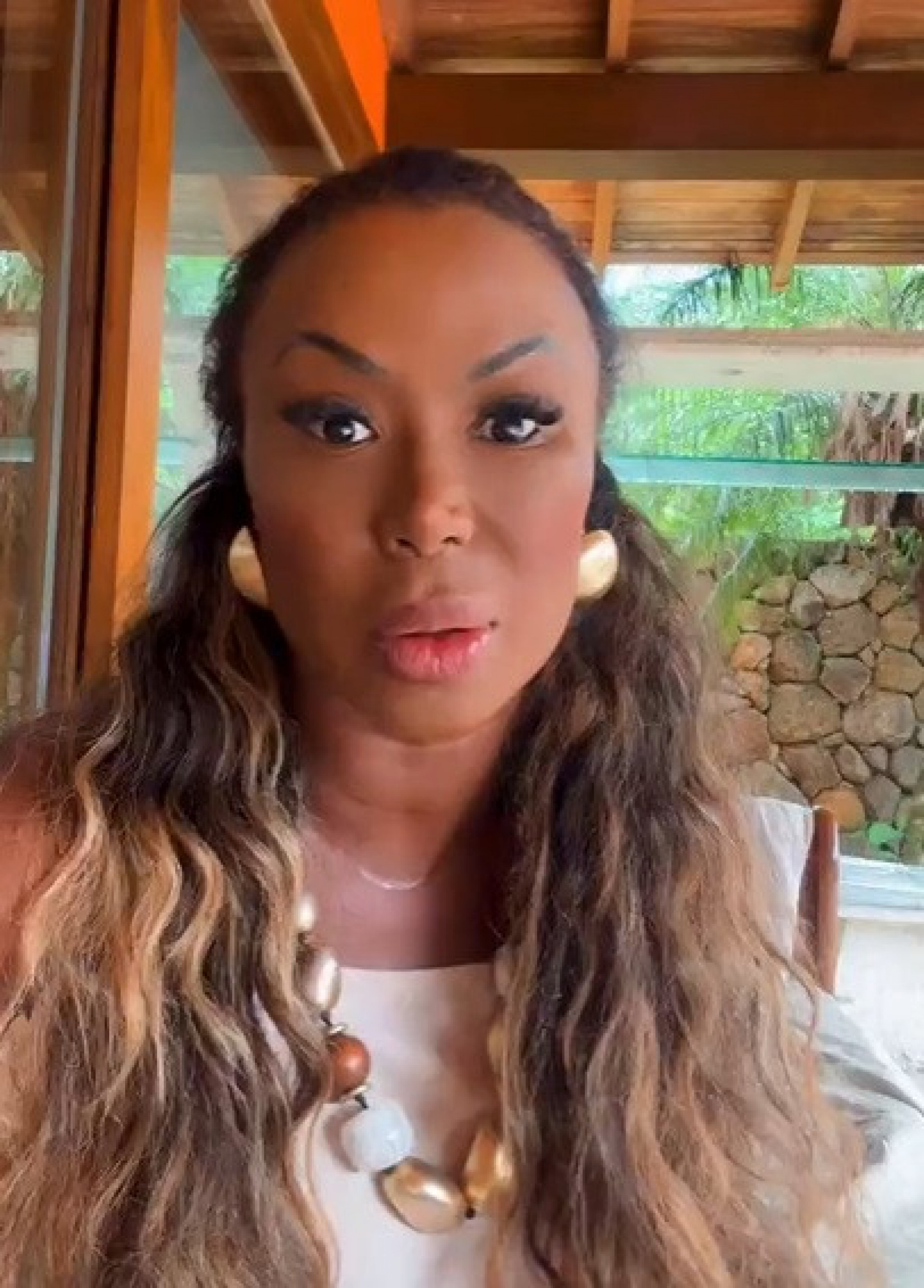 Ad&eacute;lia Soares diz que n&atilde;o vai atuar em caso da Choquei envolvendo fake news - Reprodu&ccedil;&atilde;o do Instagram