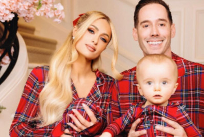 Após comentários maldosos sobre aparência do filho em ensaio de Natal, Paris Hilton recebe apoio dos fãs