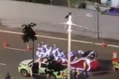 Trenó de Papai Noel é apreendido em blitz na BA e condutor recusa bafômetro