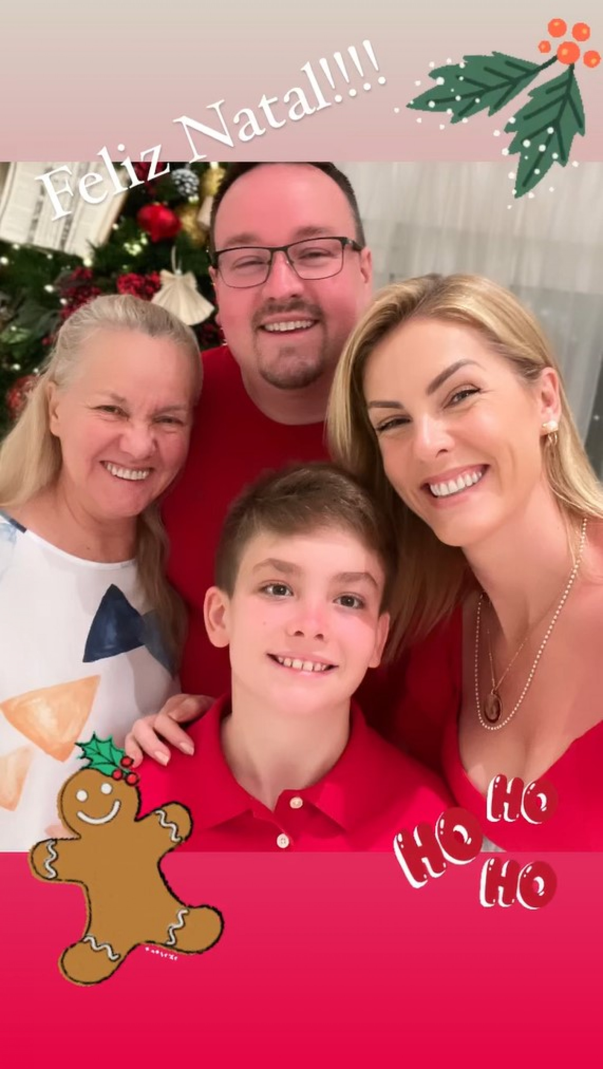 Ana Hickmann aproveita ceia de Natal ao lado do filho; ex-marido posta mensagem misteriosa - Reprodução / Instagram