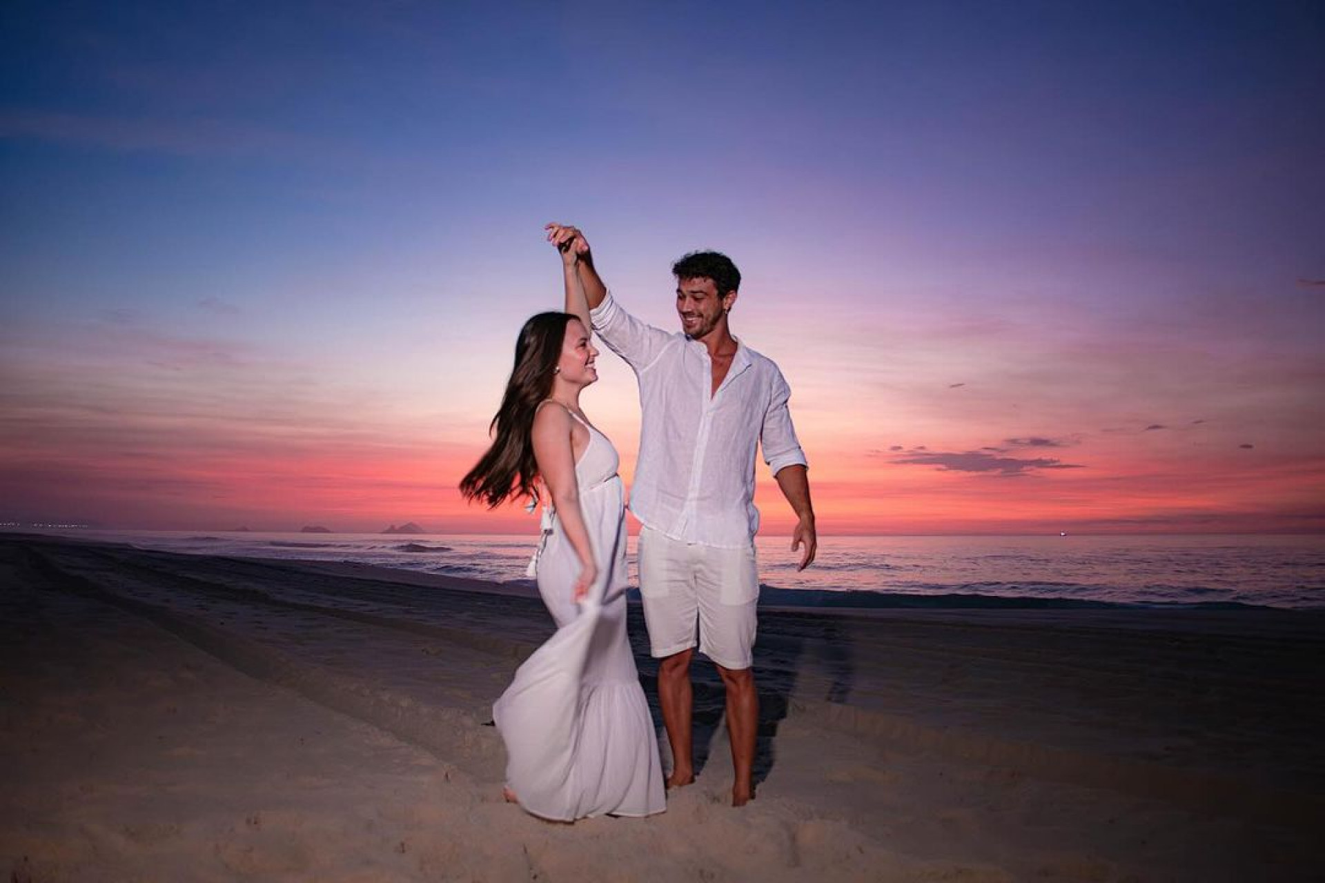 Larissa Manoela recebe declaração de André Luiz Frambach - Reprodução / Instagram