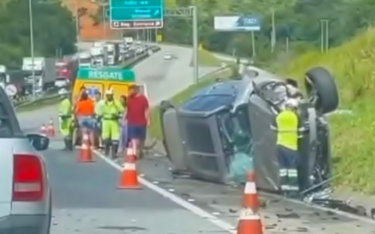 Uma criança de 11 anos e uma adolescente de 17 em estado grave levados para o Hospital Público de Macaé