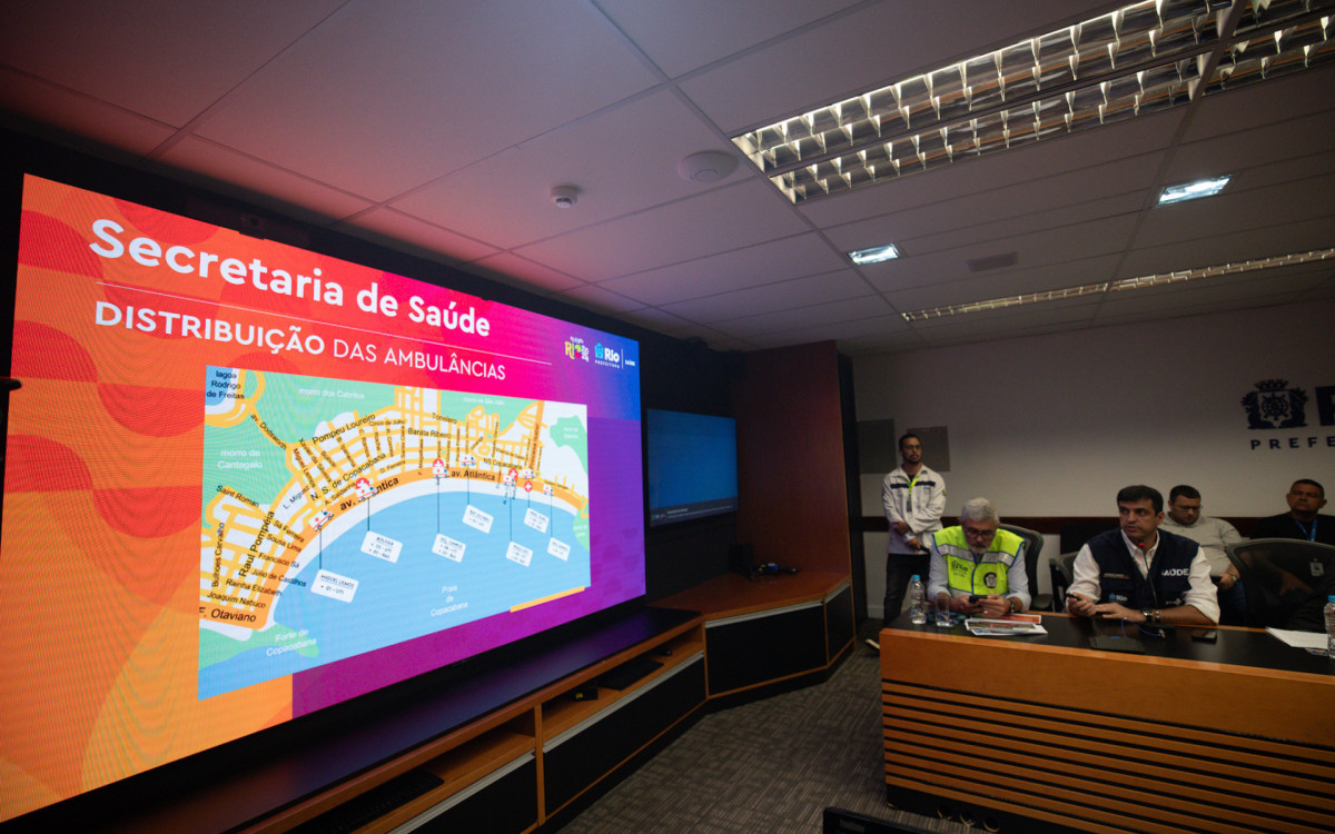 Coletiva da Prefeitura sobre o Réveillon na Sala de Crise do Centro de Operações Rio (COR), nesta terça-feira (26)