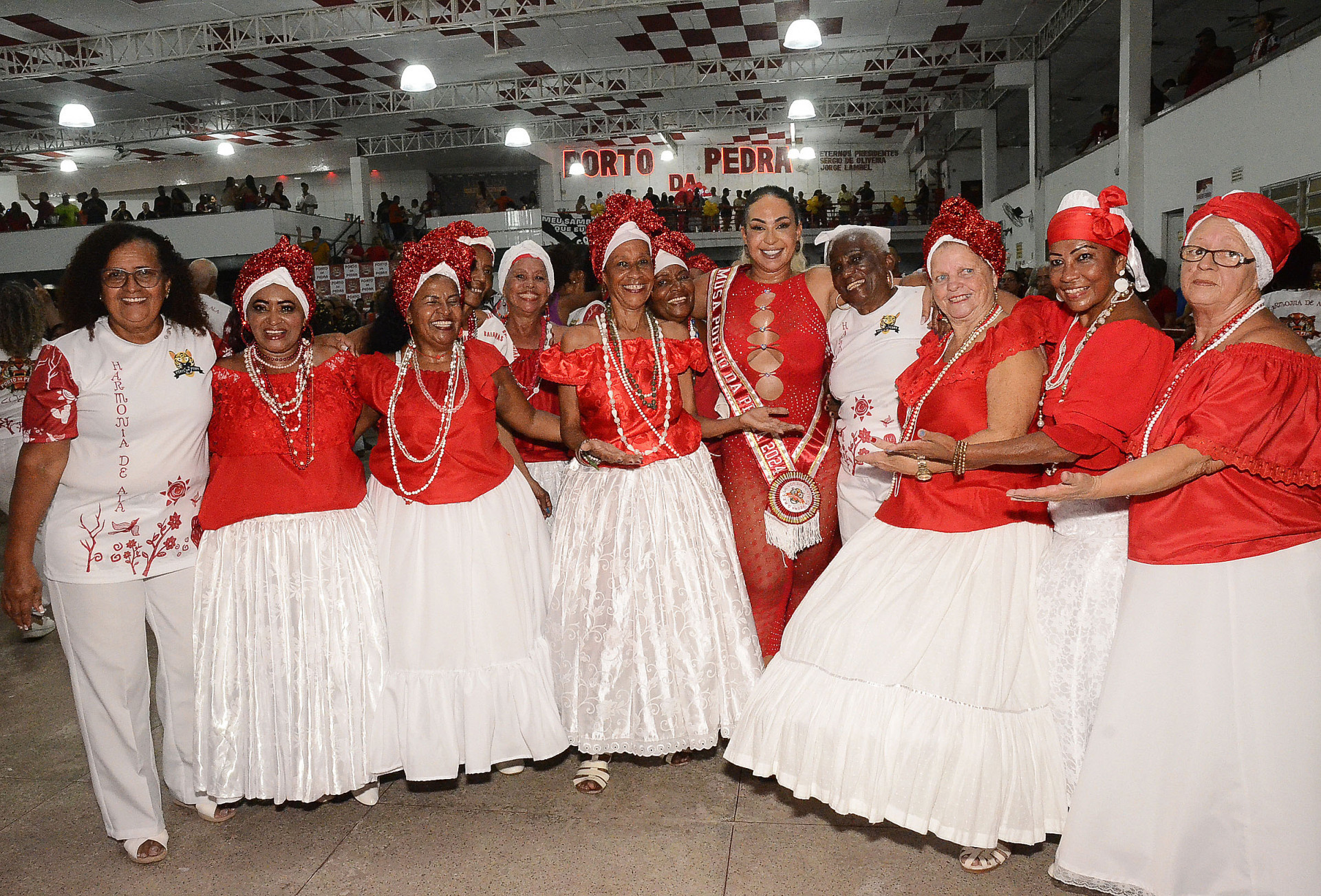 Baianas e a musa Valesca Popozuda estarão presentes no ensaio desta quinta-feira (28) - Ana Victória / Porto da Pedra