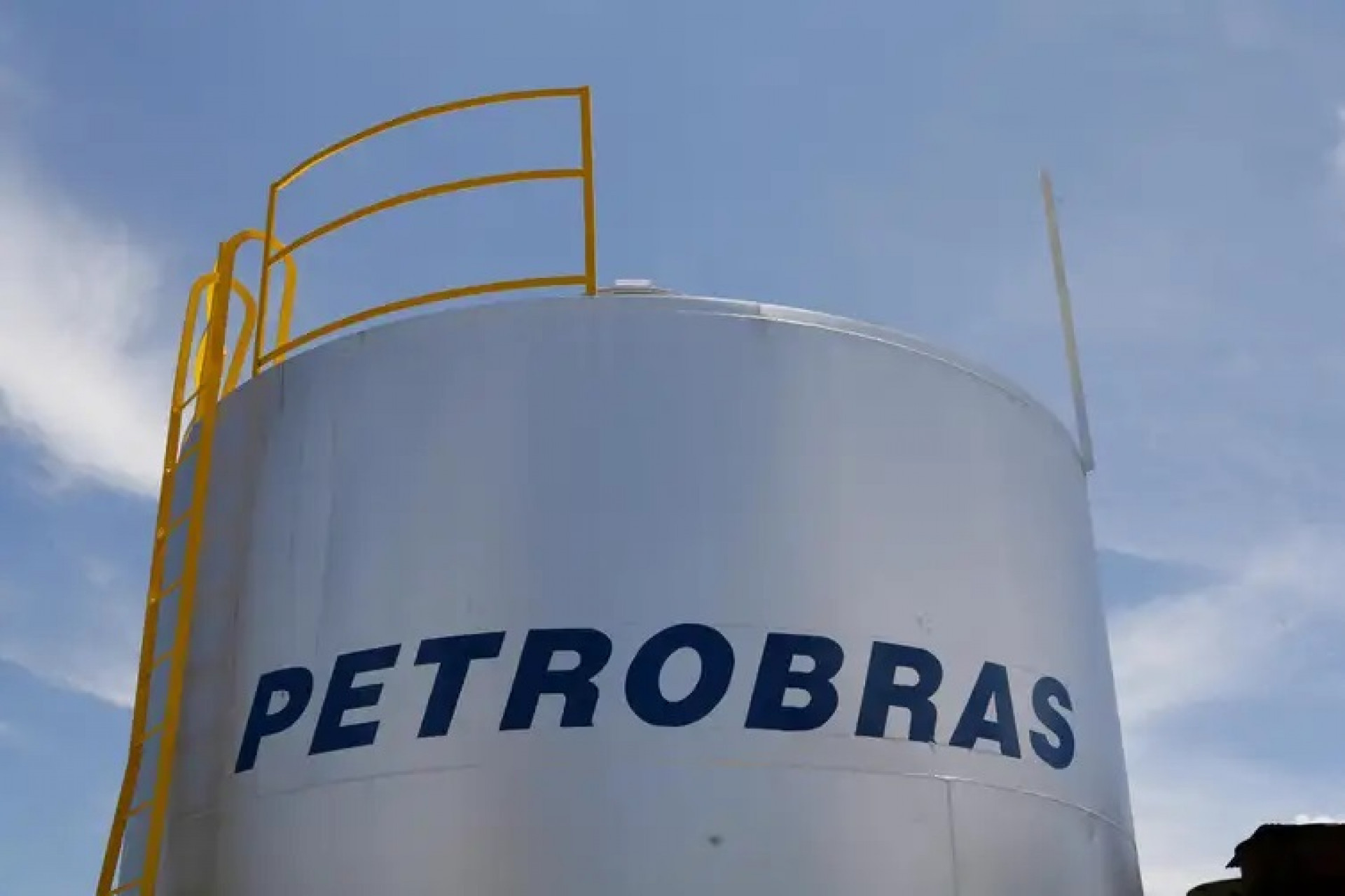 Tanque da Refinaria da Petrobrás - Geraldo Falcão/Agência Petrobrás
