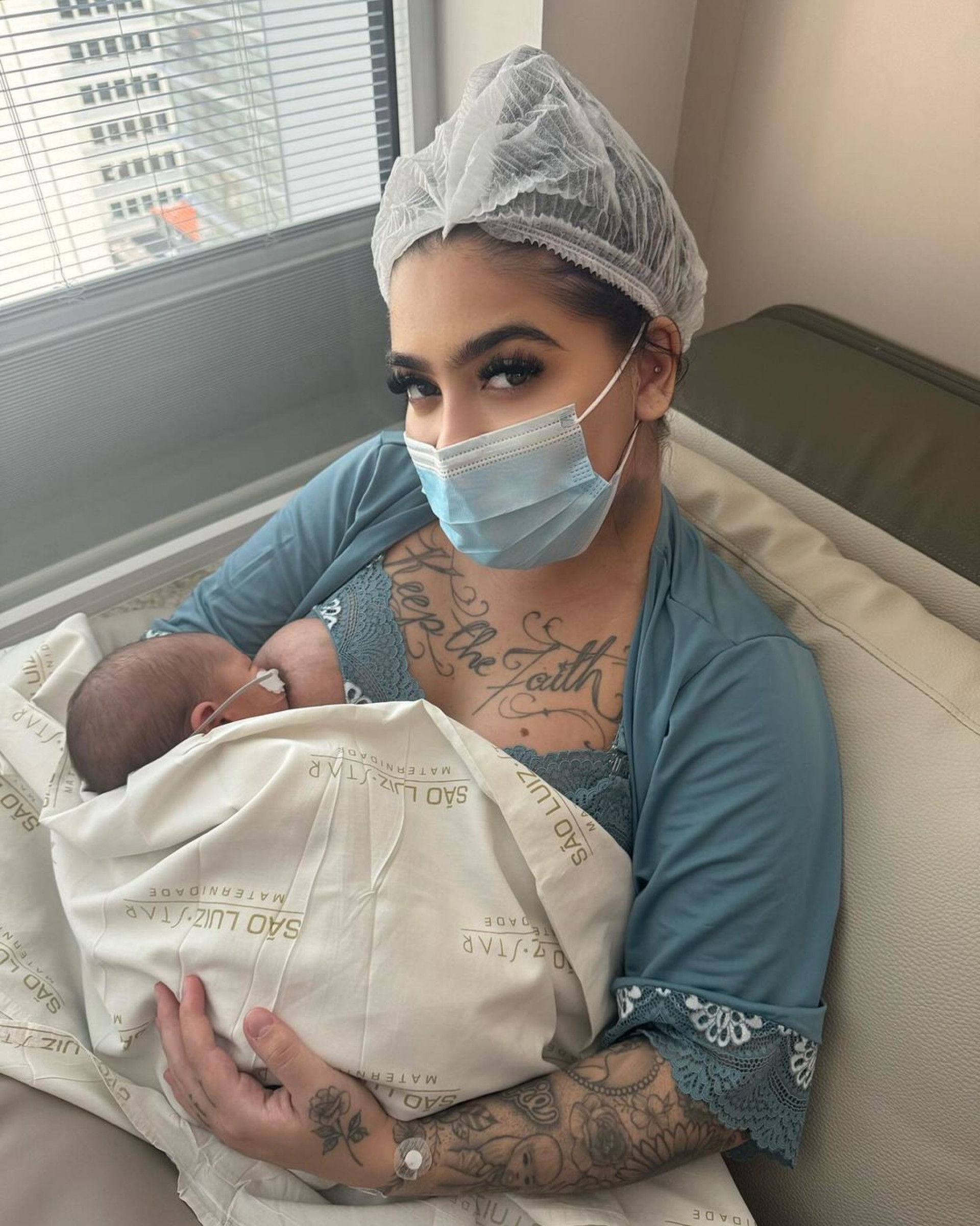 MC Mirella mostra o rosto de Serena pela primeira vez - Reprodução/Instagram