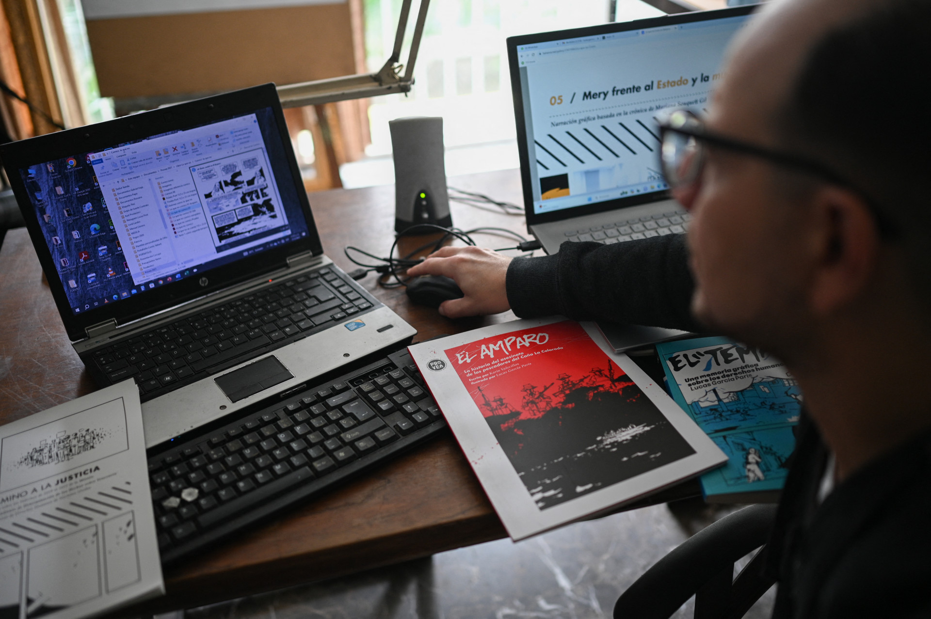 Lucas García París dá voz às vítimas de violações dos direitos humanos na Venezuela - Federico Parra/AFP