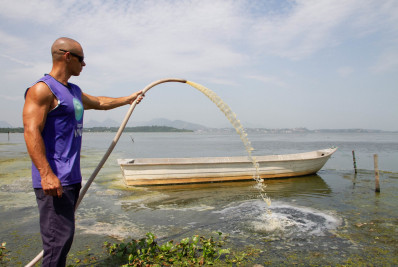 Maricá revitaliza as lagoas com aplicações de microorganismos chamados de bioinsumos