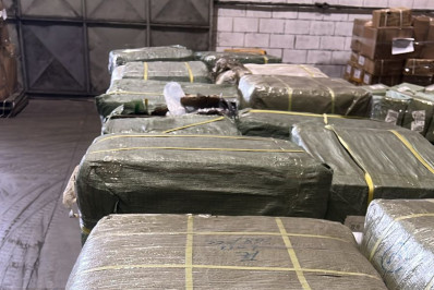 Mais de 23 toneladas em roupas são doadas pela Receita Federal para Fundação Santa Cabrini