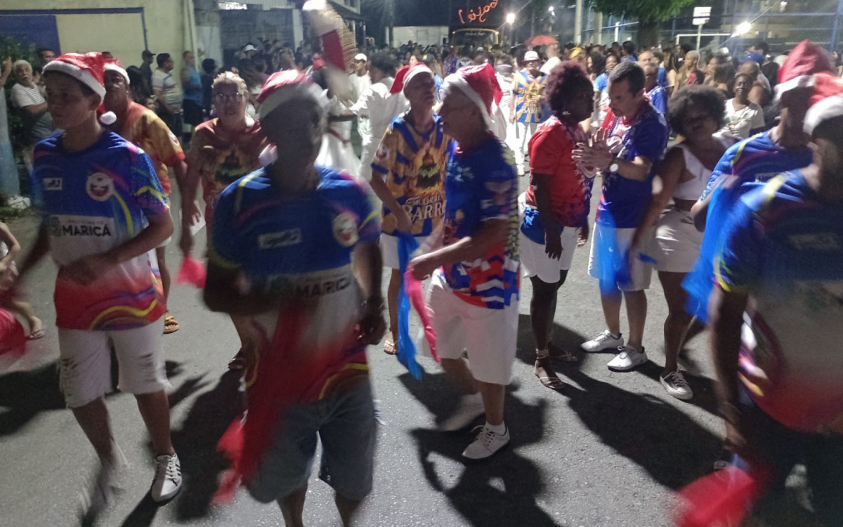 Componentes em evolução no ensaio de rua