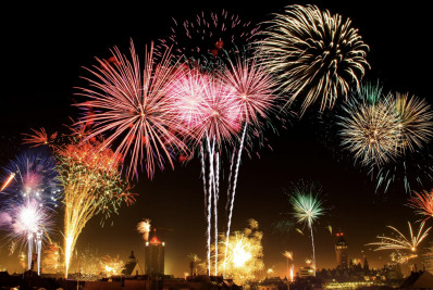 Réveillon 2024: Araruama terá queima de fogos na orla e shows em vários distritos