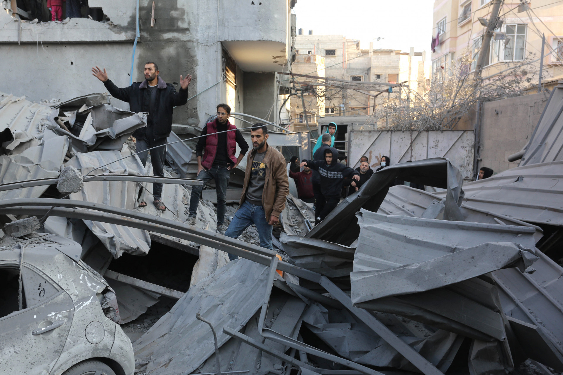 Prédios em Gaza destruídos após bombardeio de Israel na sexta-feira, 29 - AFP