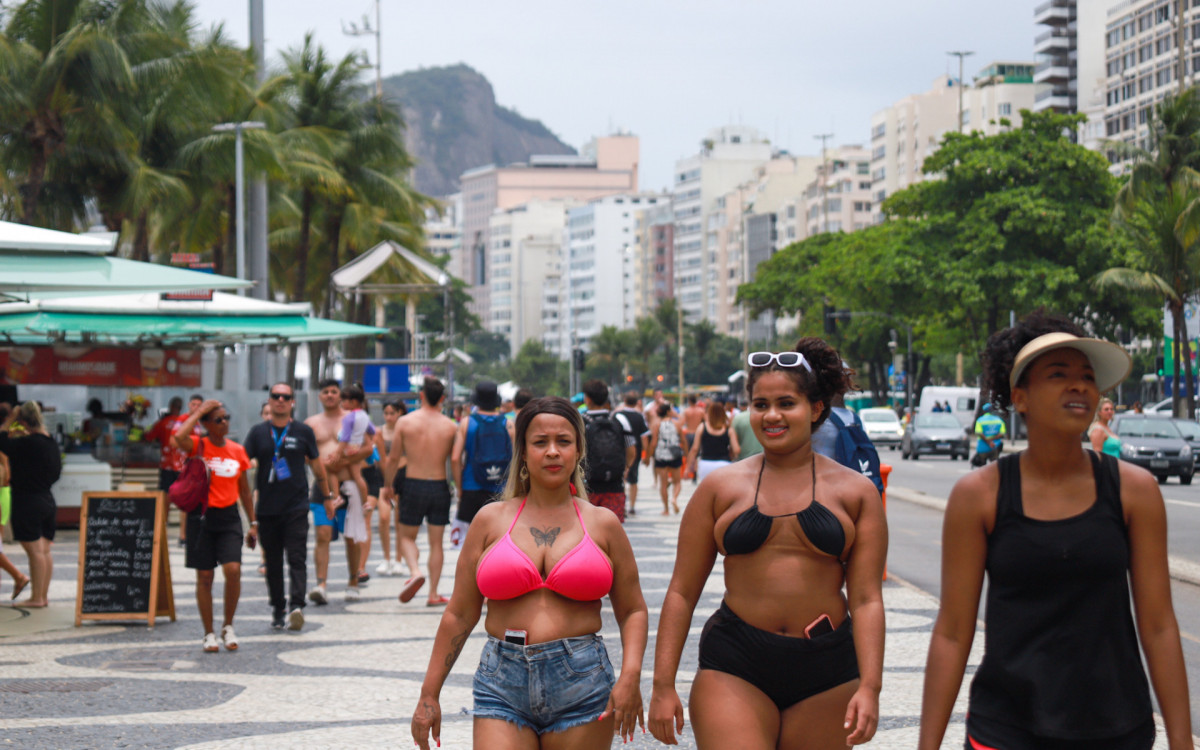 Movimentação Copacabana, neste sábado (30)