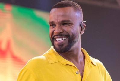 Show de Alexandre Pires em cruzeiro é cancelado após passageiro cair no mar