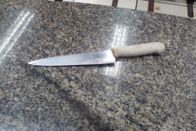 Dupla que soma 29 anotações criminais é presa com facão de açougue em Copacabana