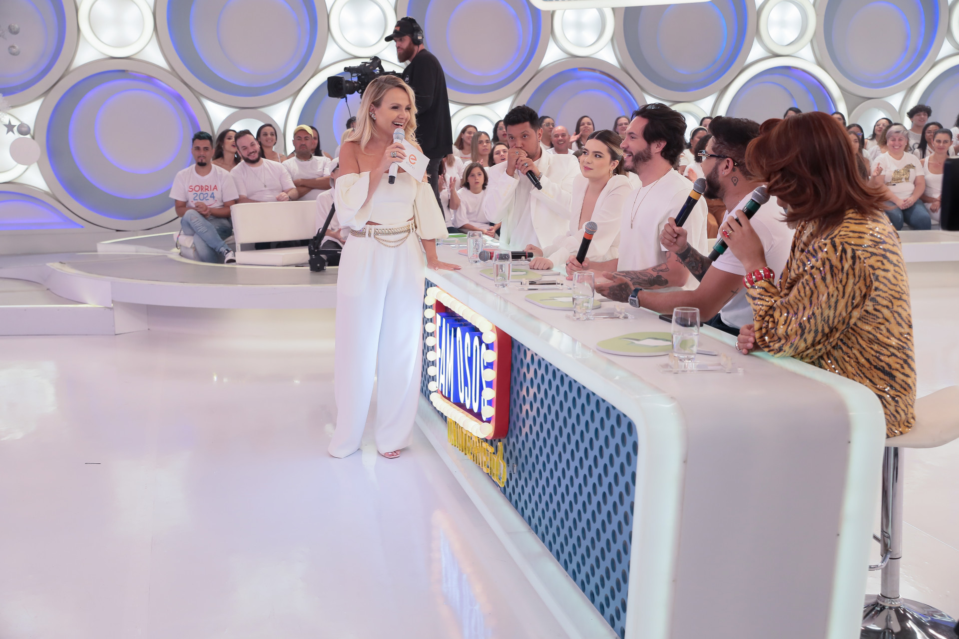 Programa 'Eliana' vai ter a premiação 'Famosos da Internet - Melhores do Ano' - Rogério Pallatta / SBT